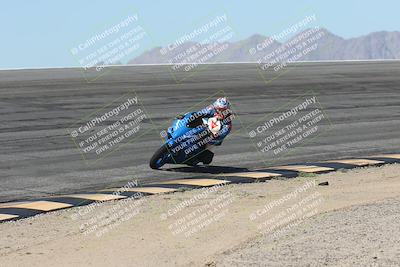 media/Oct-13-2025-Moto Forza (Mon) [[a66d839500]]/3-B Group/Session 2 (Bowl)/